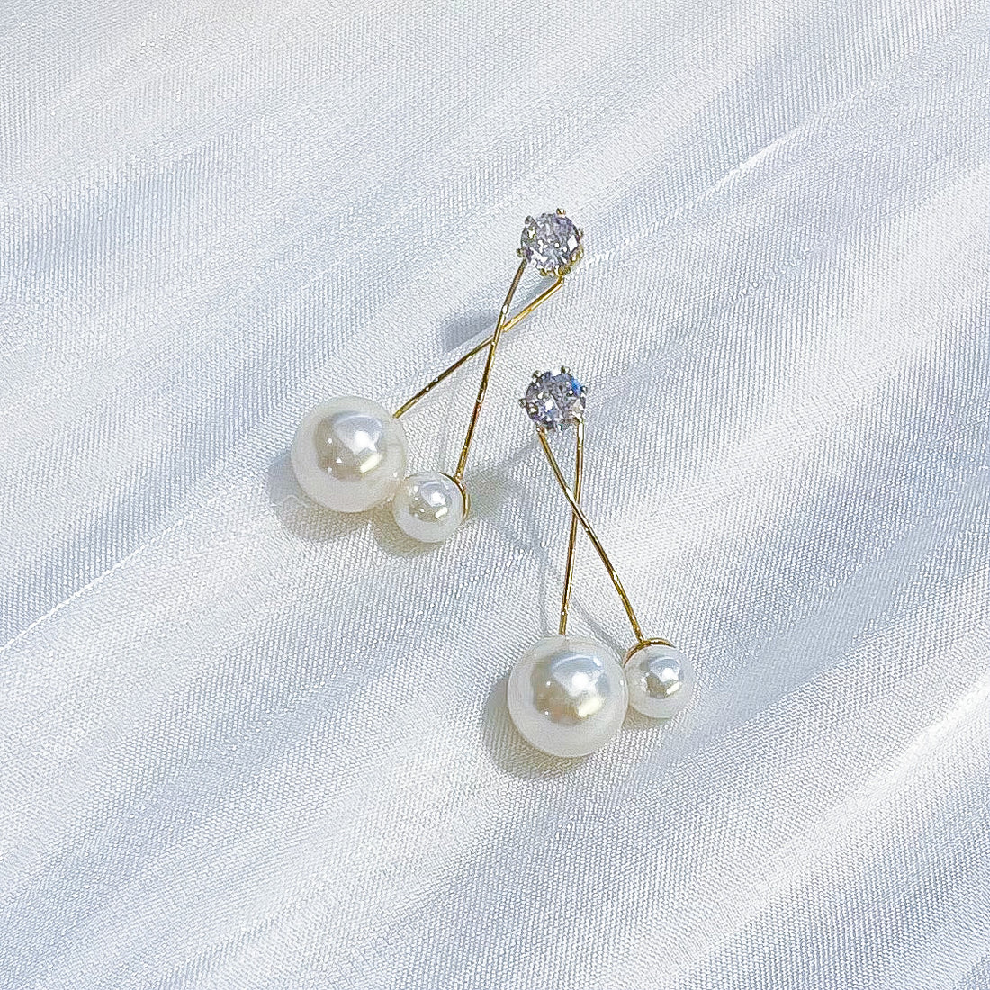 Non-allergic Earrings - Shiny Pearl Cherry