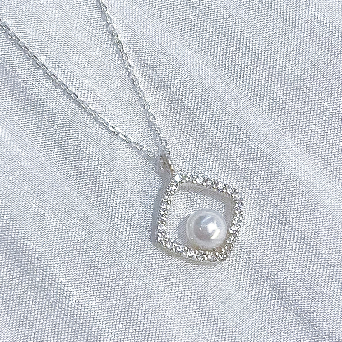 925 Sterling Silver Necklaces - Shiny Pearl in Square